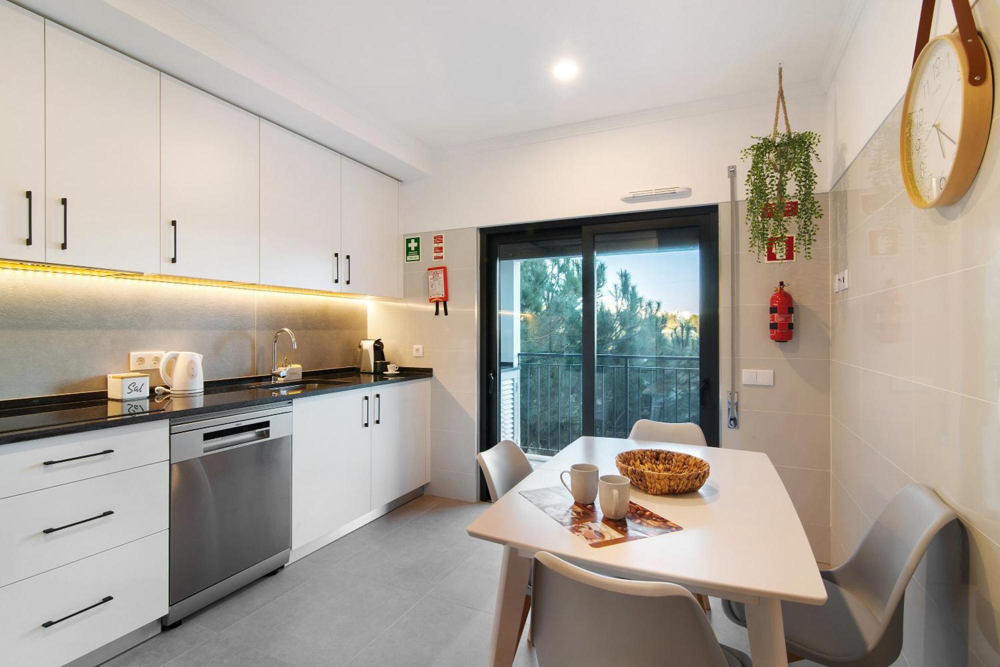 Apartamento Beira Mar - 2º Esquerdo ตาวิรา ภายนอก รูปภาพ